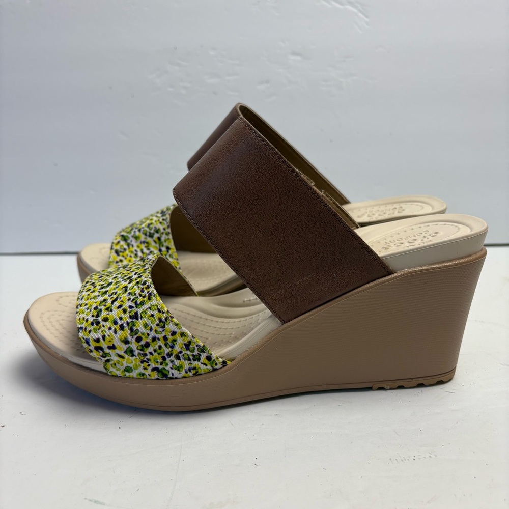 CROCS Leigh II Brown and Yellow Wedge Sandals size 10